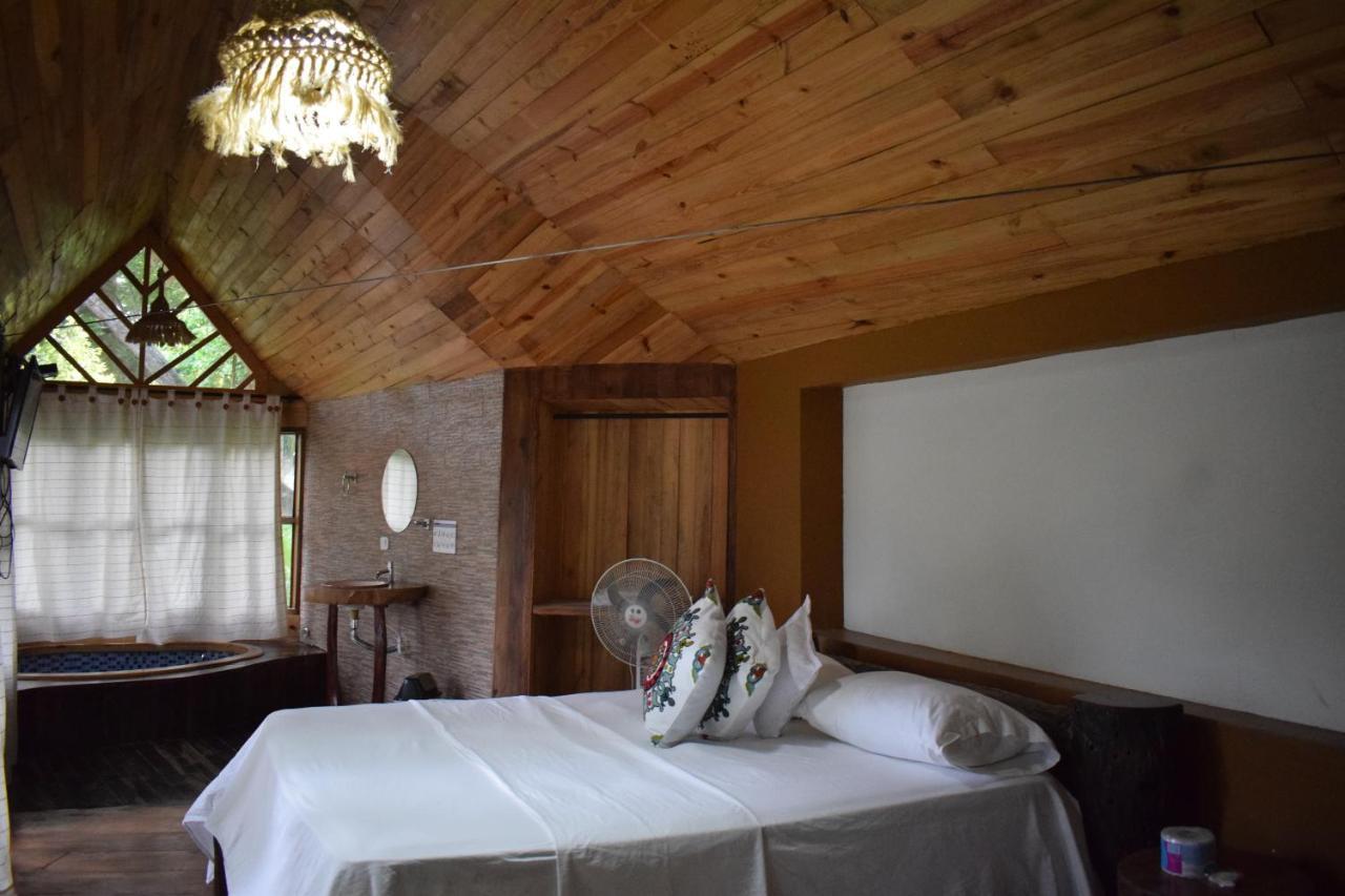Ecohostal Rio Piedra エル・ザイノ エクステリア 写真