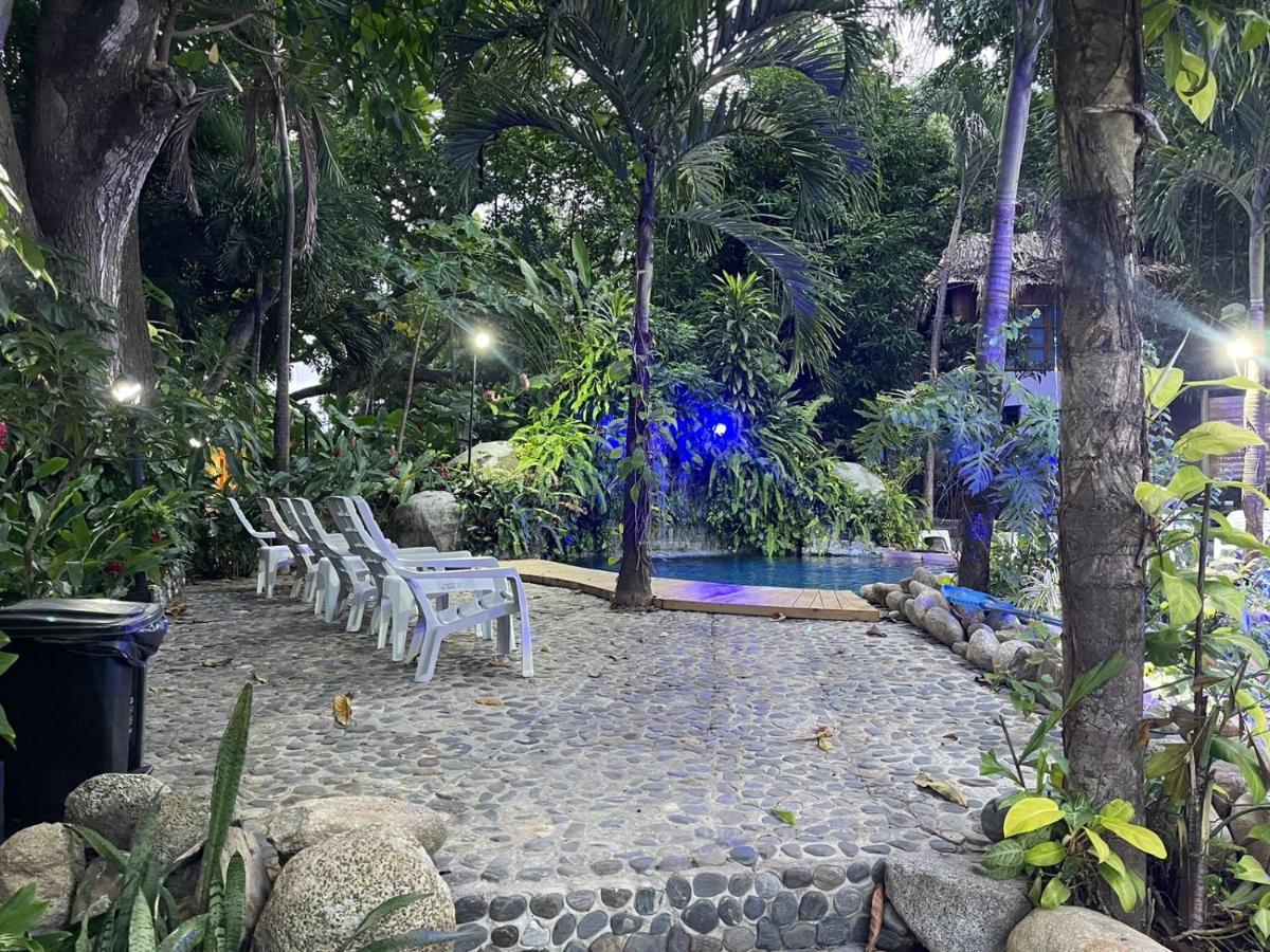 Ecohostal Rio Piedra エル・ザイノ エクステリア 写真