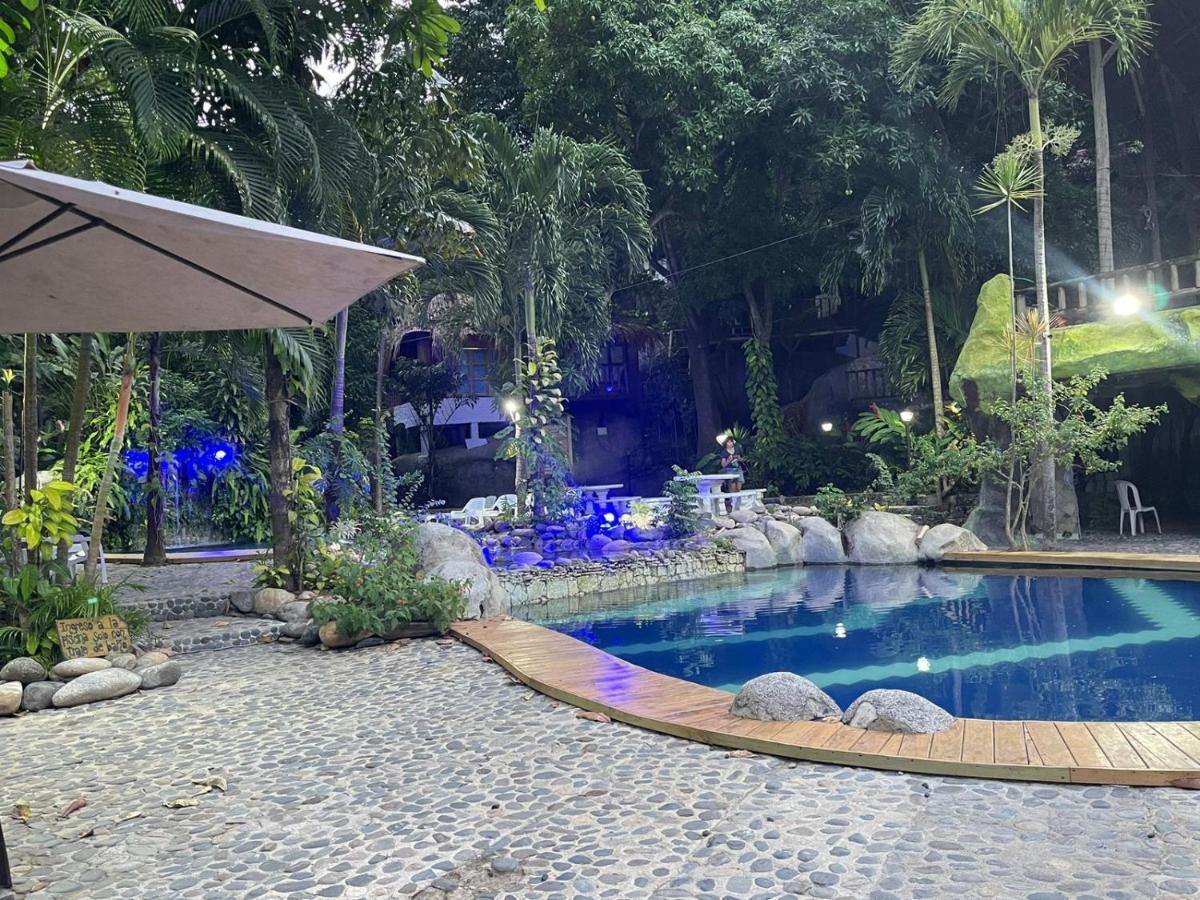Ecohostal Rio Piedra エル・ザイノ エクステリア 写真